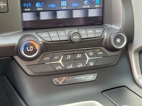 Used 2017 Chevrolet Corvette Stingray Coupe w/ 1LT image 19