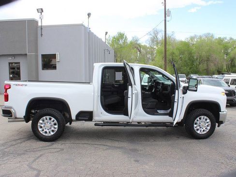 Used 2021 Chevrolet Silverado 2500 LT w/ Fleet Comfort Package image 18