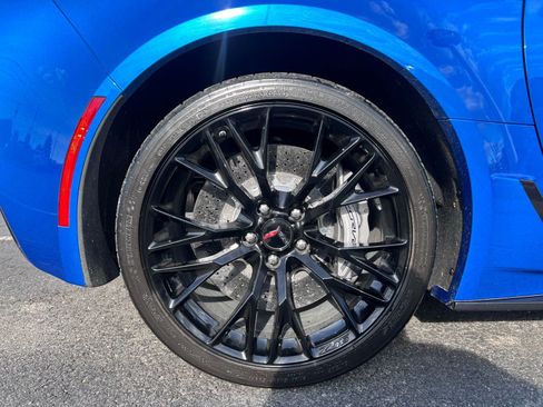 Used 2016 Chevrolet Corvette Z06 w/ Z07 Performance Package RWD image 31