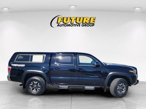 Used 2023 Toyota Tacoma TRD Off-Road AWD/4WD image 3