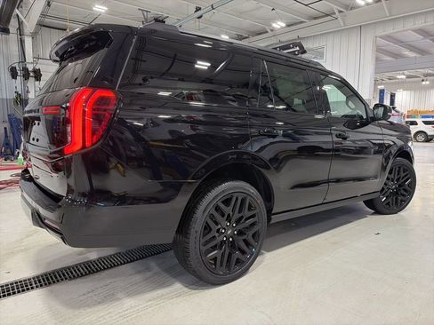 New 2026 Ford Expedition Platinum w/ Stealth Performance Package AWD/4WD image 9
