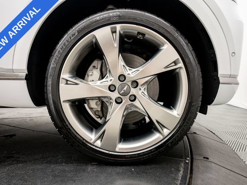 Used 2024 Genesis GV80 3.5T w/ Prestige Package AWD/4WD image 30
