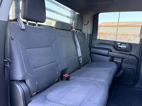 Used 2021 GMC Sierra 3500 4x4 Crew Cab w/ Gooseneck/5TH Wheel Package image 26