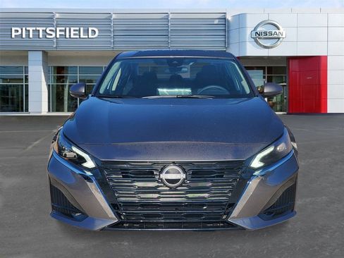 New 2025 Nissan Altima 2.5 SL image 8