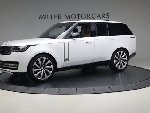 Used 2023 Land Rover Range Rover Autobiography AWD/4WD image 2