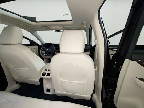 Used 2023 Buick Envision Avenir AWD/4WD image 40