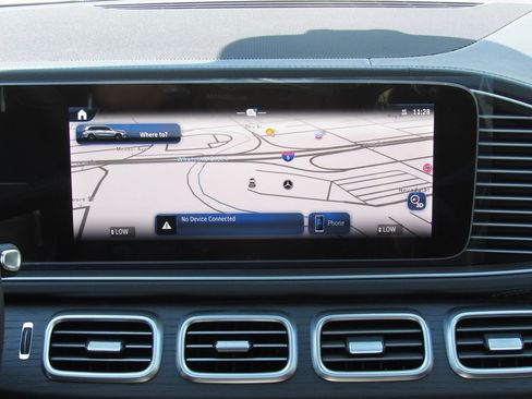 New 2025 Mercedes-Benz GLS 450 4MATIC image 33