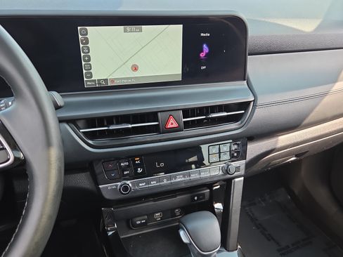 Used 2025 Kia Seltos EX w/ EX Sunroof Package FWD image 26