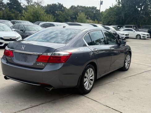 Used 2015 Honda Accord Touring image 4