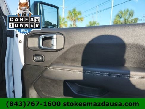 Used 2023 Jeep Wrangler Unlimited Sahara w/ Cold Weather Group AWD/4WD image 23