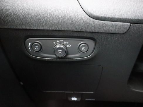 Used 2023 Buick Encore GX Select w/ Safety Package II image 16