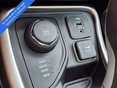 Used 2018 Jeep Compass Latitude w/ Popular Equipment Group AWD/4WD image 25