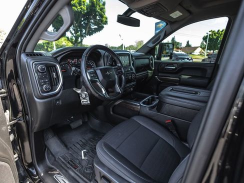 Used 2021 Chevrolet Silverado 2500 LT w/ Midnight Edition AWD/4WD image 9
