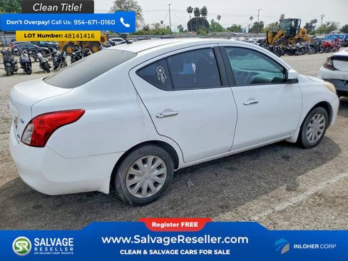 Used 2012 Nissan Versa SV FWD image 4