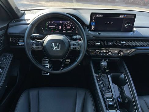 Certified 2025 Honda Accord Sport image 11