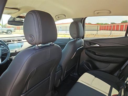 Used 2023 Buick Encore GX Select FWD image 9