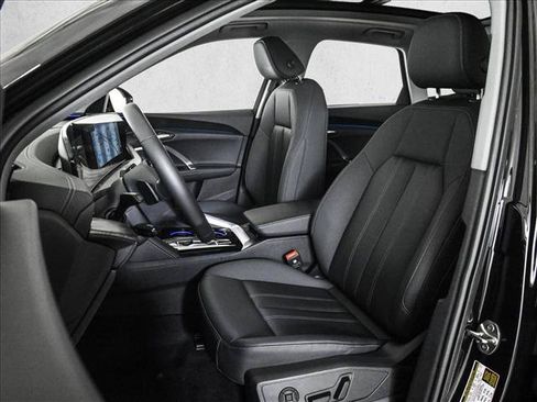 Certified 2025 Audi Q5 Premium w/ Convenience Package AWD/4WD image 16