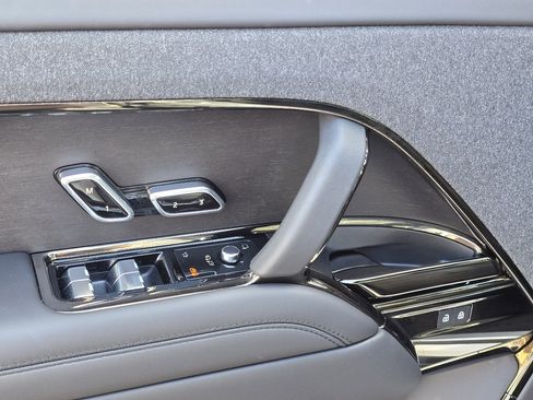 Used 2024 Land Rover Range Rover Sport Dynamic SE image 42