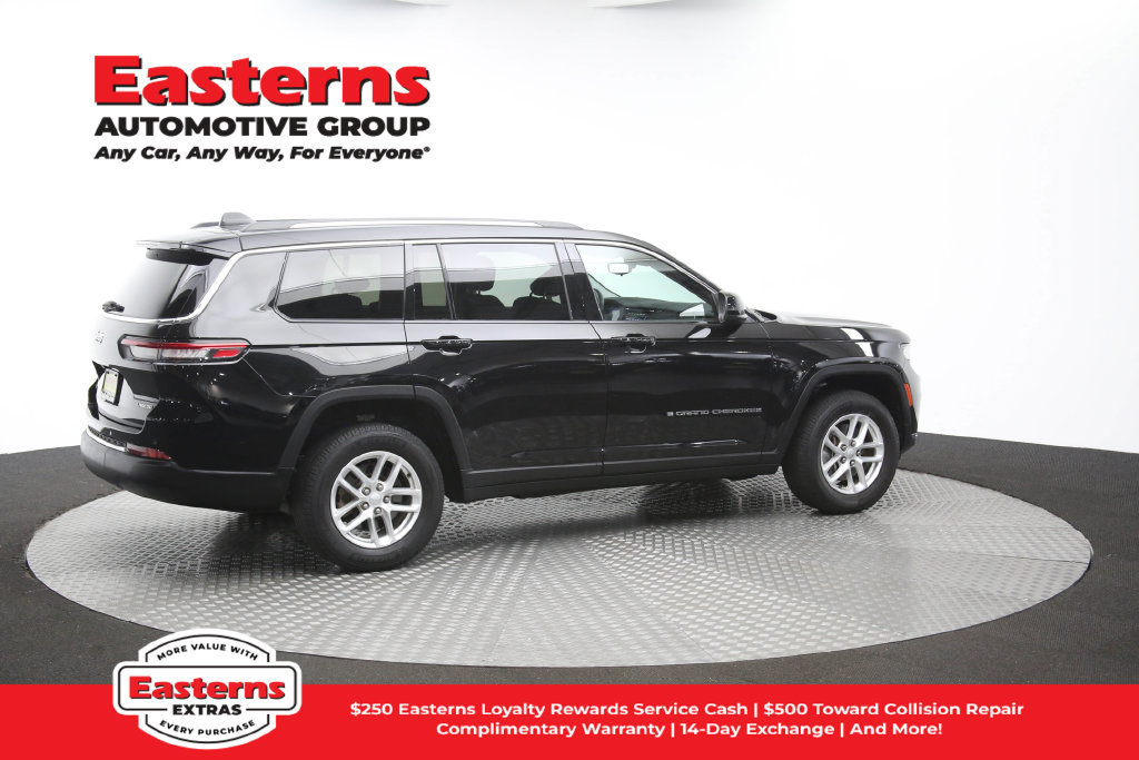 Used 2022 Jeep Grand Cherokee L Laredo w/ Luxury Tech Group I AWD/4WD image 44