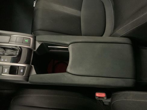 Used 2018 Honda Civic Sport image 22