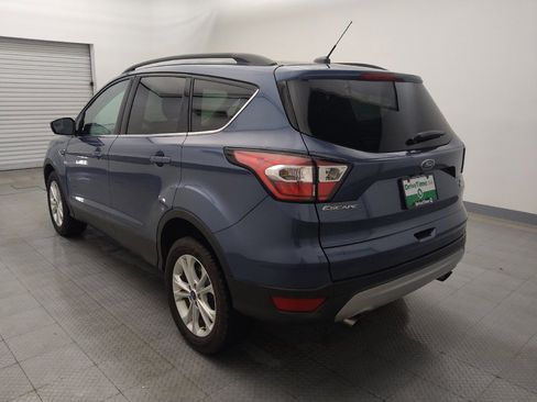 Used 2018 Ford Escape SE image 5