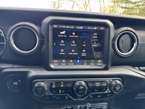 Certified 2022 Jeep Wrangler Unlimited Rubicon 4xe w/ Steel Bumper Group image 21