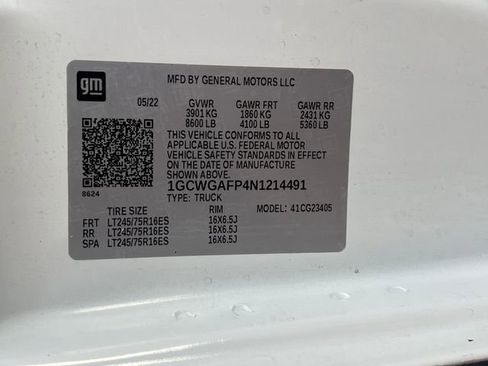 Used 2022 Chevrolet Express 2500 w/ Driver Convenience Package image 38