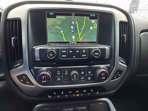 Used 2018 GMC Sierra 1500 SLT AWD/4WD image 29