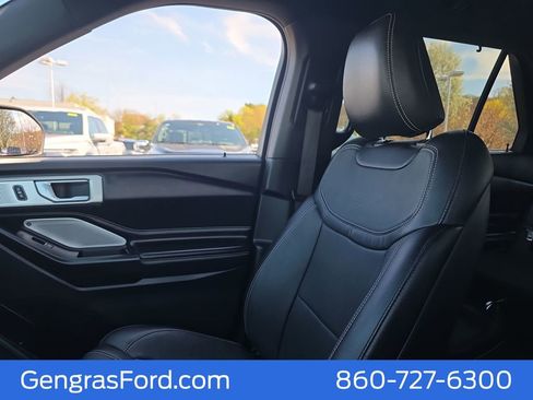 Used 2020 Ford Explorer ST w/ ST Street Pack image 39