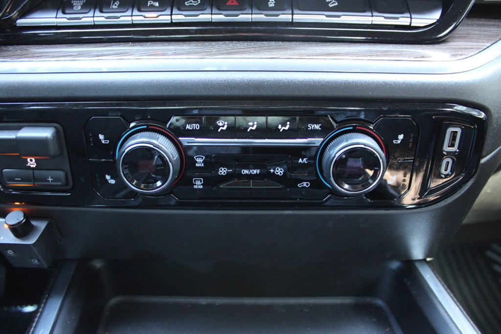 Used 2024 Chevrolet Silverado 2500 LT w/ Z71 Sport Edition AWD/4WD image 15