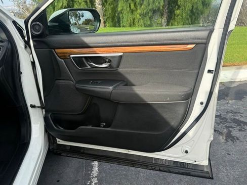 Used 2018 Honda CR-V EX image 9