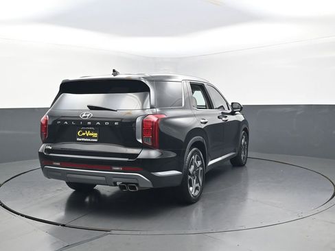 Used 2023 Hyundai Palisade Limited w/ Cargo Package FWD image 9