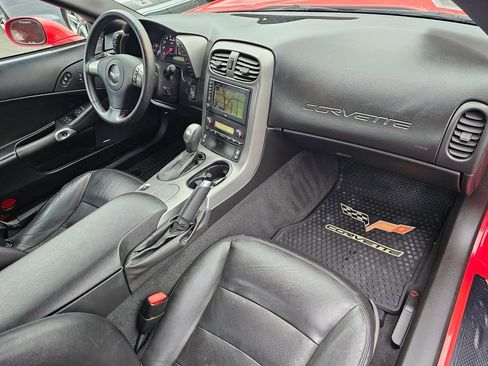 Used 2007 Chevrolet Corvette Base w/ Preferred Equipment Group image 24