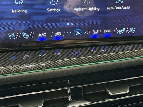 New 2026 Chevrolet Traverse High Country w/ LPO, Floor Liner Package AWD/4WD image 22
