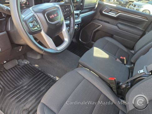 Used 2025 GMC Sierra 1500 SLE w/ Preferred Package image 13