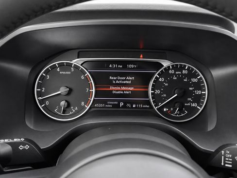 Used 2024 Nissan Rogue S FWD image 29