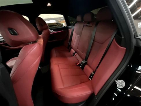 Used 2025 BMW i4 eDrive40 w/ M Sport Package image 29