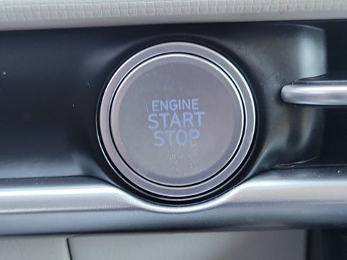 Certified 2025 Hyundai Tucson SE FWD image 12