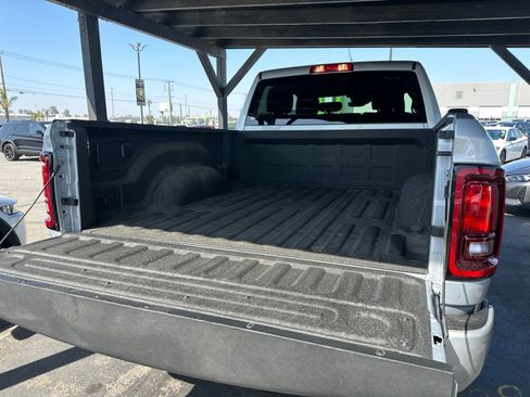 Used 2026 RAM 2500 Big Horn AWD/4WD image 32