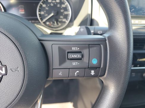 Certified 2024 Nissan Rogue SV image 19