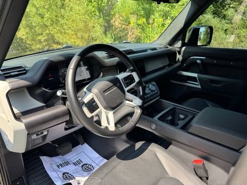 Used 2024 Land Rover Defender 110 S AWD/4WD image 9