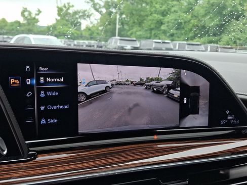 Certified 2023 Cadillac Escalade Premium Luxury AWD/4WD image 30
