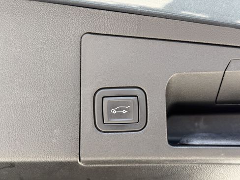 Used 2021 Cadillac XT5 Luxury FWD image 13