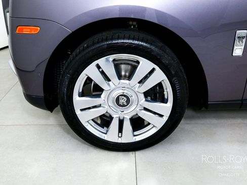 Used 2020 Rolls-Royce Cullinan AWD/4WD image 36