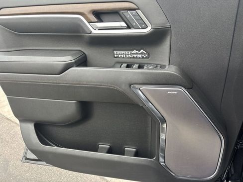 Used 2024 Chevrolet Silverado 1500 High Country w/ Technology Package image 22