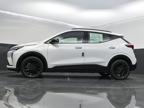 New 2027 Chevrolet Bolt RS FWD image 38