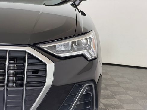 Used 2023 Audi Q3 2.0T Premium Plus w/ Premium Plus Package AWD/4WD image 11
