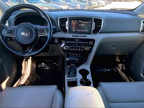 Used 2018 Kia Sportage EX w/ EX Premium Package image 15