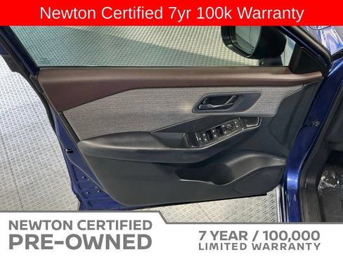 Used 2023 Nissan Rogue S AWD/4WD image 35