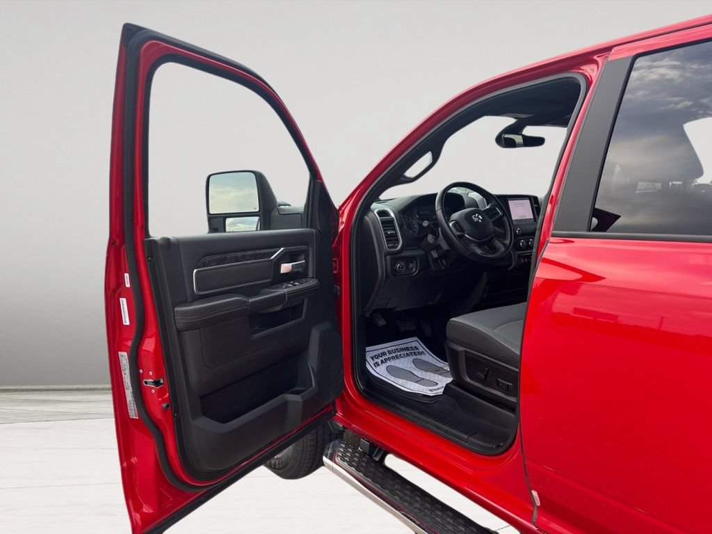 Used 2024 RAM 2500 Big Horn w/ Bed Utility Group AWD/4WD image 10
